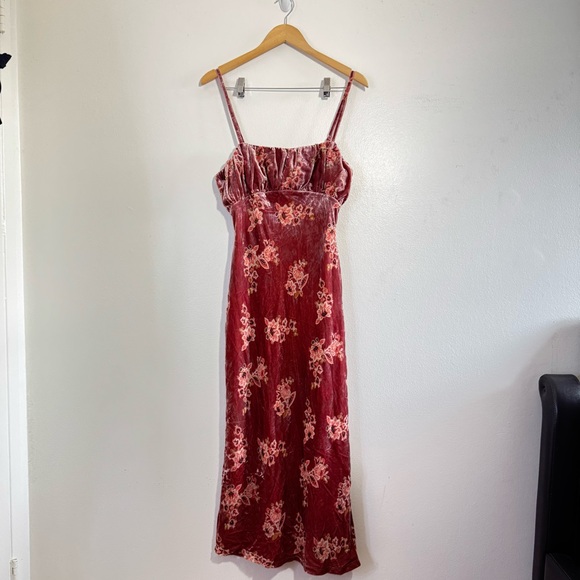 Hutch Hayden Dusty Pink Velvet Floral Midi Slip Dress size MP - Picture 4 of 14